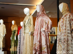 Ratusan Desainer dan Brand Lokal Tampil di Jakarta Muslim Fashion Week 2024