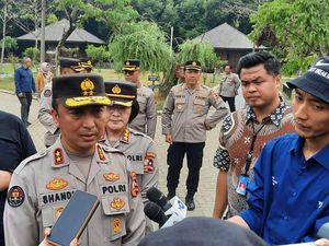 Polri Masih Identifikasi 12 Senpi yang Ditemukan di Rumah Dinas Eks Mentan SYL Polri Masih Identifikasi 12 Senpi yang Ditemukan di Rumah Dinas Eks Mentan SYL