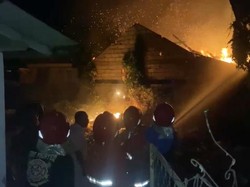 Gudang Kayu Ukir di Klungkung Terbakar, Kerugian Capai Rp 700 Juta