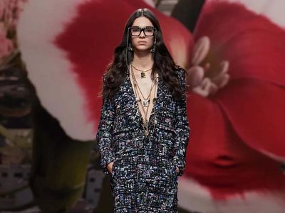 10 Koleksi Chanel Spring/ Summer 2024, Merayakan Kebebasan dengan Elegan