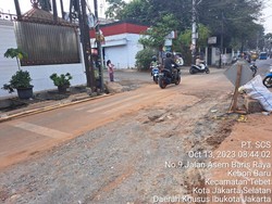 Bekas Galian Jl Asem Baris Tebet Masih Menunggu Pengaspalan