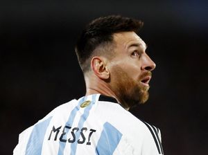 Messi Diludahi Tapi Ogah Tanggapi: Nanti Dia Terkenal Messi Diludahi Tapi Ogah Tanggapi: Nanti Dia Terkenal