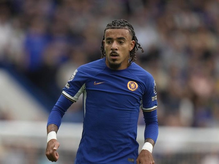 Chelsea's Malo Gusto in action during the English Premier League soccer match between Chelsea and Aston Villa at Stamford Bridge in London, Sunday, Sept. 24, 2023. (AP Photo/Alastair Grant)