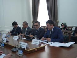 MenPAN-RB Bahas Program Pengentasan Kemiskinan Bareng Delegasi Uzbekistan