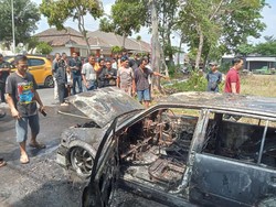 Korsleting AC, Mobil Muat Elpiji Ludes Terbakar di Kalasan Sleman