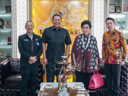 Bertemu Ketum Walubi, Bamsoet Terima Usulan Utusan Golongan Masuk MPR