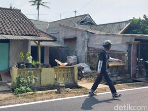 Keluarga Penyiksa Bocah 7 Tahun di Kota Malang Sempat Akan Diusir Warga Keluarga Penyiksa Bocah 7 Tahun di Kota Malang Sempat Akan Diusir Warga