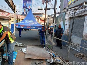 Pos Polisi Kumuh di Simpang Empat Gunung Sabeulah Tasik Dibongkar