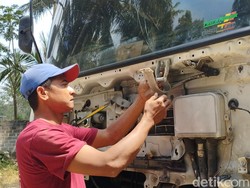 Pelanggan Ketok Magic Dilarang Lihat Proses Reparasi, Benarkah Pakai Sihir?