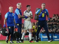 Robertson Cedera Saat Bela Skotlandia, Liverpool Patut Was-was