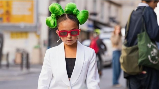 Mengenal Taylen Biggs, Influencer Berusia 10 Tahun yang Menggemparkan Paris Fashion Week