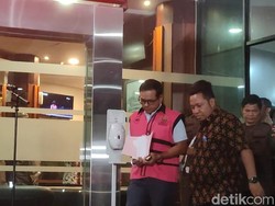 Edward Hutahaean Dijerat gegara Diduga Terima Rp 15 M dari Korupsi BTS