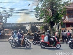 Toko Bangunan di Buleleng Ludes Terbakar, Kerugian Capai Rp 1 Miliar