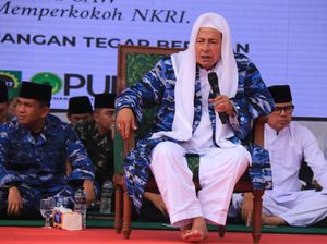 Pesan Habib Luthfi: Partai Boleh Bubar, Indonesia Tidak Boleh Pesan Habib Luthfi: Partai Boleh Bubar, Indonesia Tidak Boleh