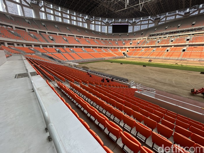 Kondisi terkini Jakarta International Stadium, Sabtu (14/10), yang sedang dipersiapkan sebagai venue Piala Dunia U-17 2023.