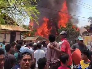 Kebakaran Kawasan Padat Penduduk di Bima, 13 Rumah Terbakar