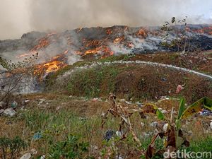 Kebakaran Belum Terkendali, TPA Mandung Tabanan Ditutup Sementara