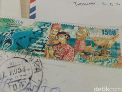 Dag-dig-dug Saat Surat Cinta dari Pacar Datang