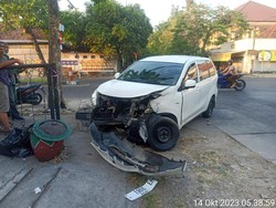 Tabrakan 2 Mobil di Kalasan Surabaya Tewaskan Seorang Kakek