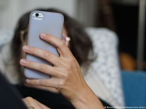 Bahaya yang Tak Disadari dari Kecanduan Media Sosial