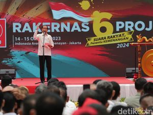 Momen Jokowi Buka Rakernas VI Projo di Indonesia Arena Momen Jokowi Buka Rakernas VI Projo di Indonesia Arena