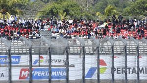 Penonton MotoGP Mandalika Mulai Ramai di Hari Kedua
