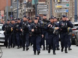 Prancis Kerahkan 500 Personel Buru Geng Pembunuh 2 Sipir Penjara