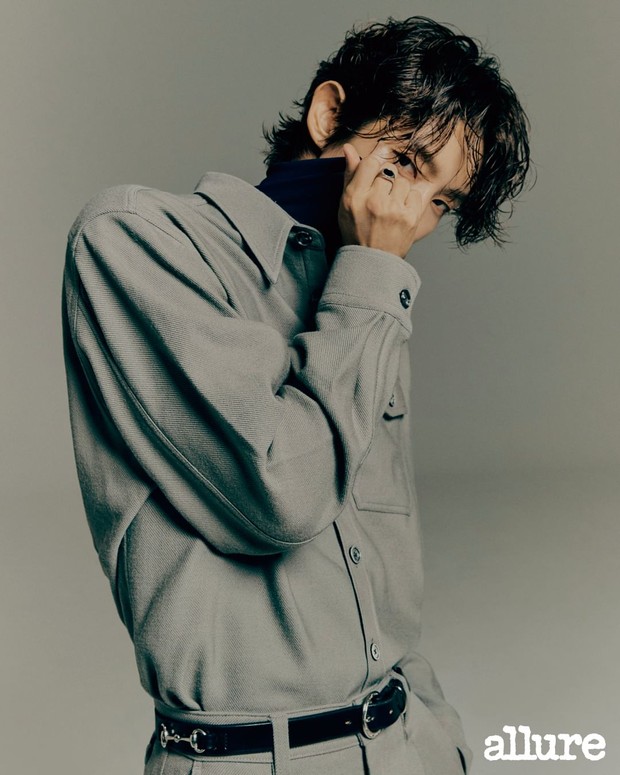 Potret Lee Joon Ki dalam majalah Allure