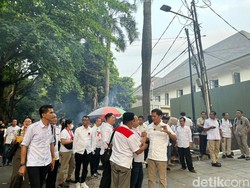 Budi Arie dan Rombongan Projo Tiba di Kediaman Prabowo