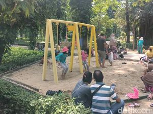 14 Taman Cantik di Surabaya, Cocok untuk Melepas Penat Saat Weekend 14 Taman Cantik di Surabaya, Cocok untuk Melepas Penat Saat Weekend
