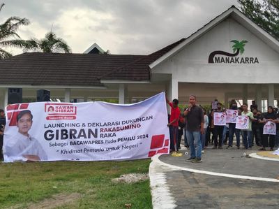 Aksi Relawan di Mamuju Deklarasi Dukung Gibran Cawapres