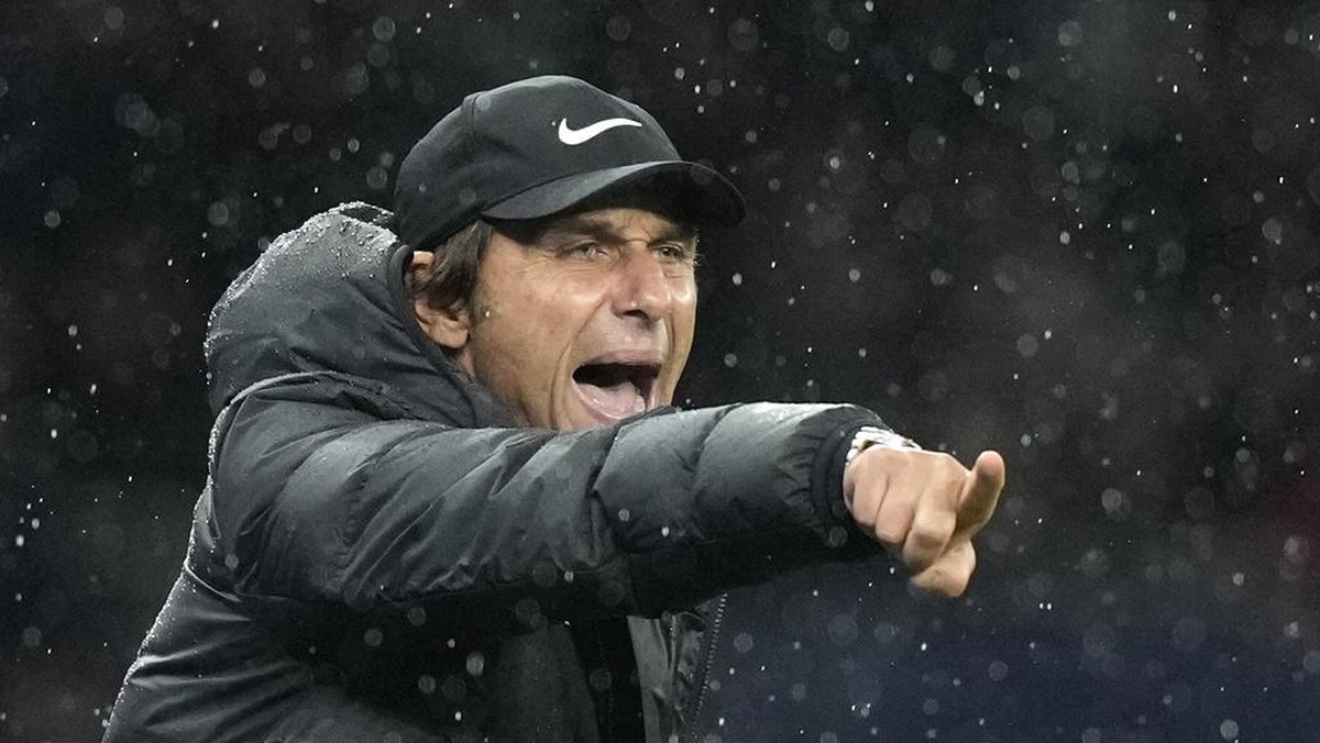Antonio Conte cuma mau latih tim besar (AP/Frank Augstein)