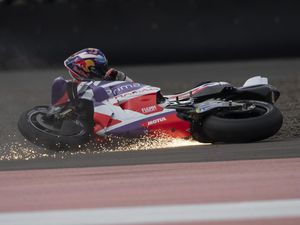 Kecelakaan di MotoGP Mandalika 2023 Naik Dibanding Tahun Lalu Kecelakaan di MotoGP Mandalika 2023 Naik Dibanding Tahun Lalu