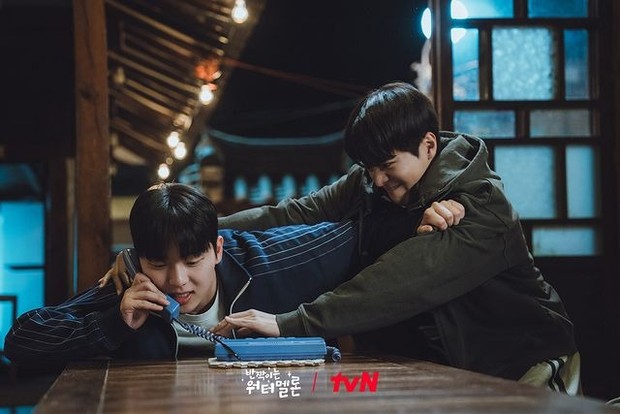 4 Alasan Kamu Harus Nonton Drakor Twinkling Watermelon 