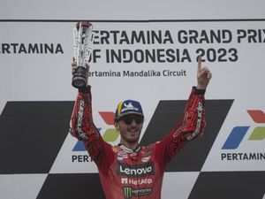 Patuhi Larangan Ban Lunak, Bagnaia pun Menang di Mandalika Patuhi Larangan Ban Lunak, Bagnaia pun Menang di Mandalika