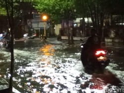 Jalan Protokol di Palopo Terendam Air Usai 3 Jam Diguyur Hujan Deras