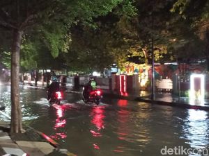 Analisa BMKG Makassar Soal Hujan Deras-Petir Mulai Guyur Palopo hingga Toraja