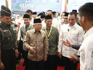 Momen Wapres Hadiri Ijtima Sanawi Dewan Pengawas Syariah 2023 Momen Wapres Hadiri Ijtima Sanawi Dewan Pengawas Syariah 2023