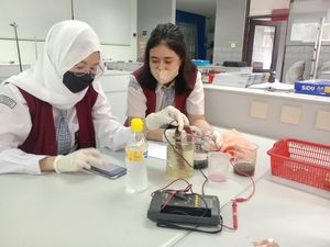 Kelompok Ilmiah Remaja SMA Taruna Bakti Dorong Pembelajaran Abad 21