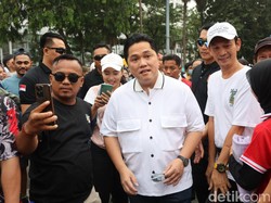 Ketua PSSI Erick Thohir tampak hadir pada acara tersebut.