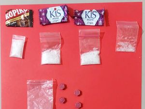 Tukang Banner di Jombang Edarkan Sabu dalam Kemasan Permen dan Jajan