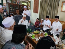 Kiai Ponpes Sidoarjo Restui Anies-Cak Imin, Minta Keduanya Selalu Sabar