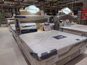 Di Transmart Full Day Sale, Kasur King Size Banyak Diskonnya!