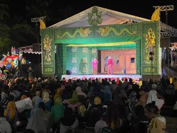 Cara Seniman Ketoprak Kenalkan Ganjar Pranowo ke Masyarakat Kulon Progo