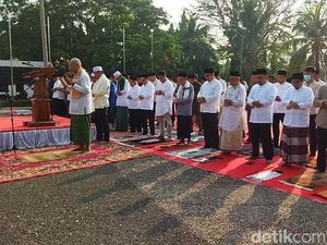 Tata Cara Sholat Istisqa Agar Makassar Segera Turun Hujan-Kemarau Berlalu Tata Cara Sholat Istisqa Agar Makassar Segera Turun Hujan-Kemarau Berlalu