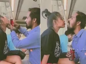 5 Aksi Bucin Saling Suap Makanan Pakai Mulut, Bikin Auto Mual! 5 Aksi Bucin Saling Suap Makanan Pakai Mulut, Bikin Auto Mual!