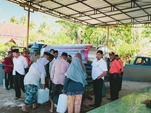 Bupati Sumenep Cak Fauzi Pastikan Distribusi Air Bersih Terus Jalan