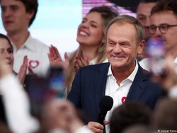 Exit Poll Pemilu Polandia: Kubu Oposisi Donald Tusk Ungguli Petahana