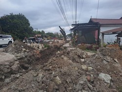 Bangunan Warga yang Halangi Pengerjaan Drainase PUPR di Batu Bara Dibongkar
