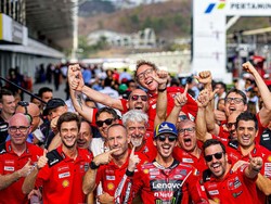 Pecco Bagnaia Kasih Kado Manis ke Penggemar di Indonesia